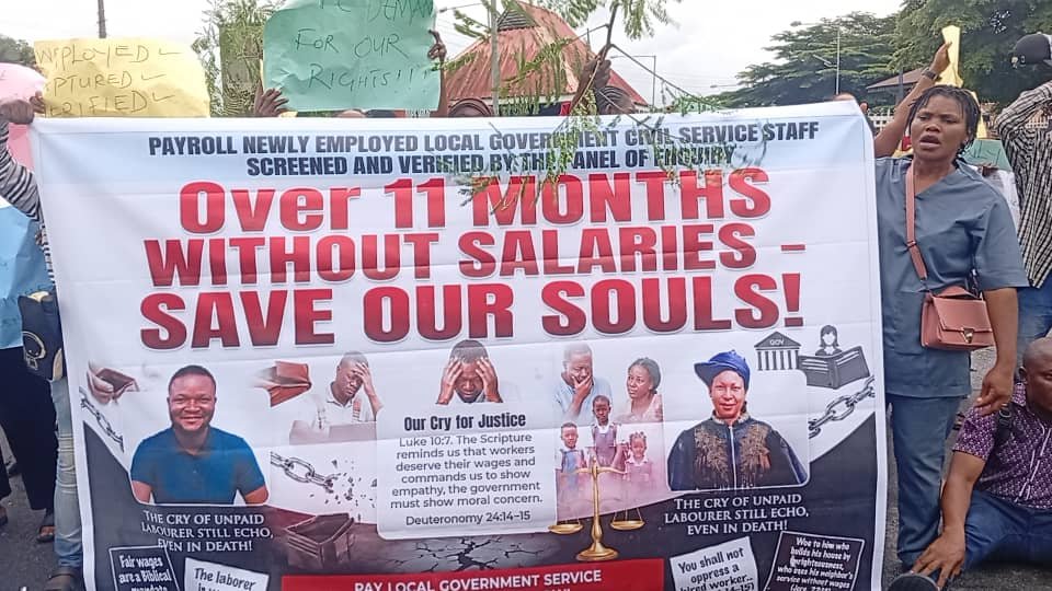 Newly recruited Cross River LG workers protest 11-month unpaid salaries